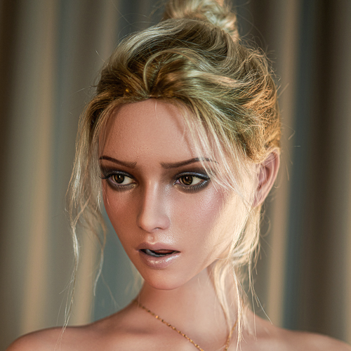 GE95_1-Daniela-MJ-tan