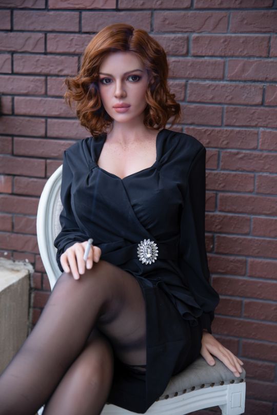 Bild von Wayne Winstead / 172cm / F Körbchen - Vollsilikon Sexpuppe